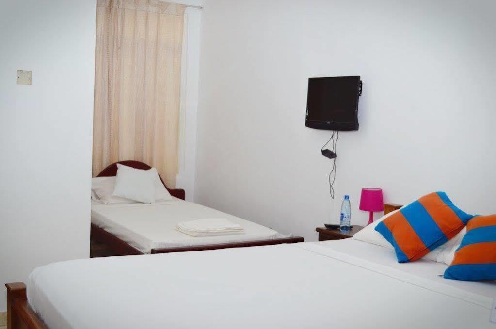 Hotel Empryean カトゥナカヤ エクステリア 写真